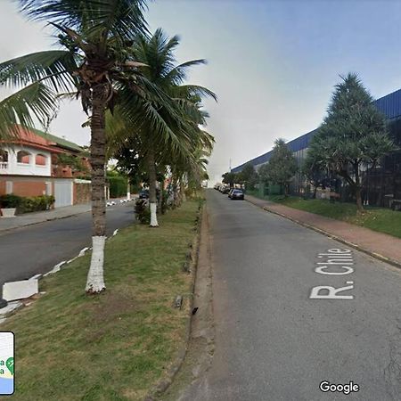 Apto Completo A 1 Quadra Da Praia Da Enseada. غوارويا المظهر الخارجي الصورة